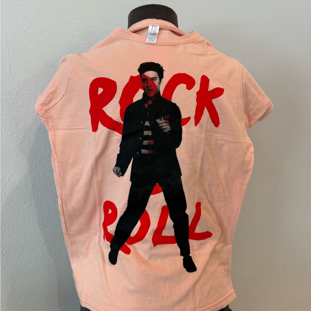 Elvis Rock & Roll Peach Tee Women’s medium NWT
